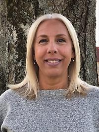Porträtt bild på Anna Wahlén.