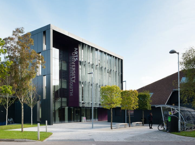 Skolbyggnad - Arts University Bournemouth.