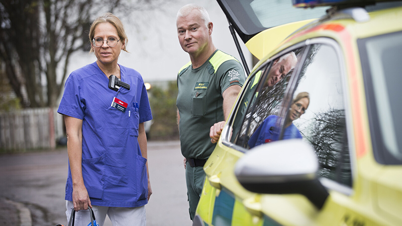 Ulrika och Nils arbetar i mobilt akutteam