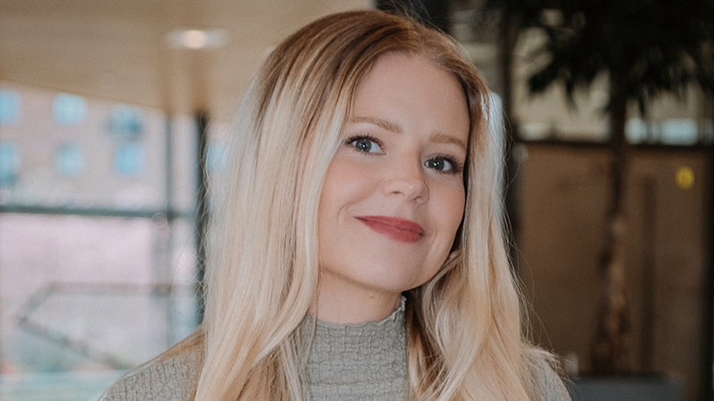 Anja N Feldt