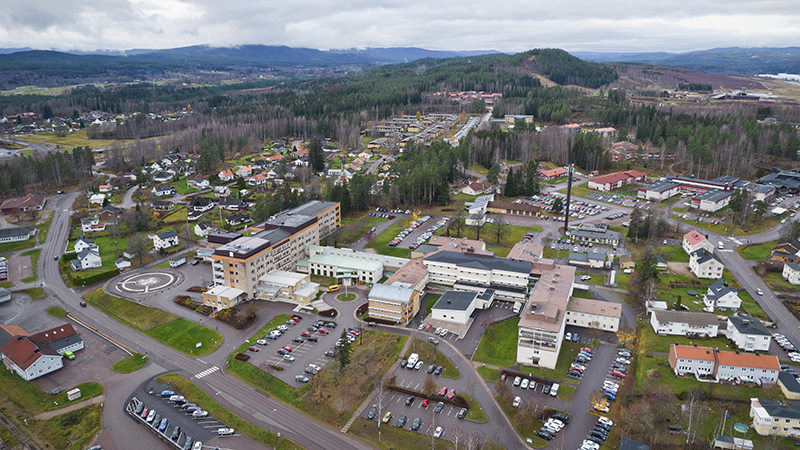 Vy över sjukhuset i Torsby.