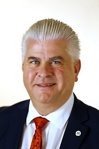 Porträttfoto Fredrik Larsson